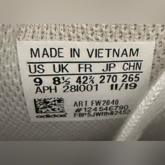 Mens ADIDAS sneakers sz 9 - Picture 6 of 6